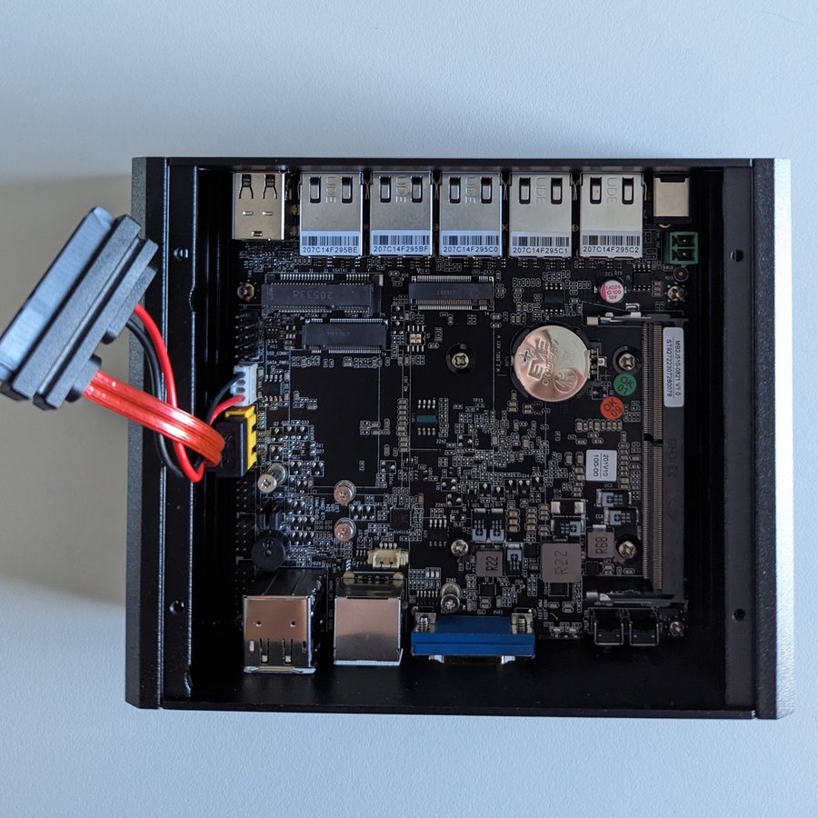 TLSense J6412: 5x 2.5Gbit LAN, J6412 CPU,