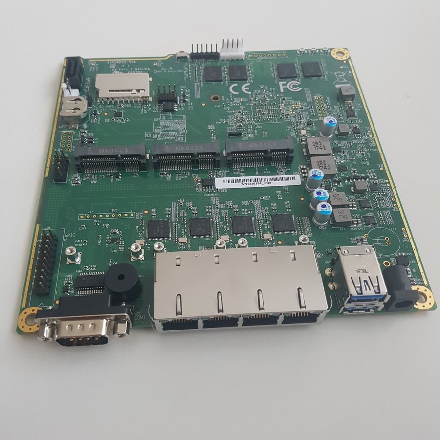 PC Engines APU4D4: 4 LAN, quad core CPU, 4 GB RAM